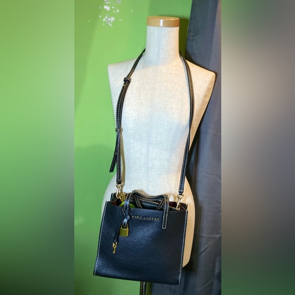 Marc Jacobs black mini grind 🖤 - Picture 8 of 16